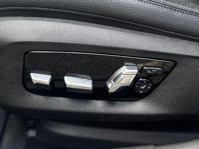 Used 2019 BMW 540i xDrive w/ Premium Package AWD/4WD image 13