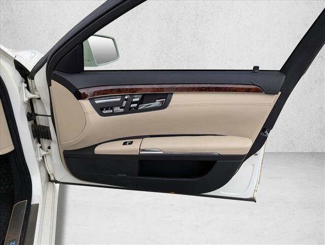 Used 2011 Mercedes-Benz S 550 image 25