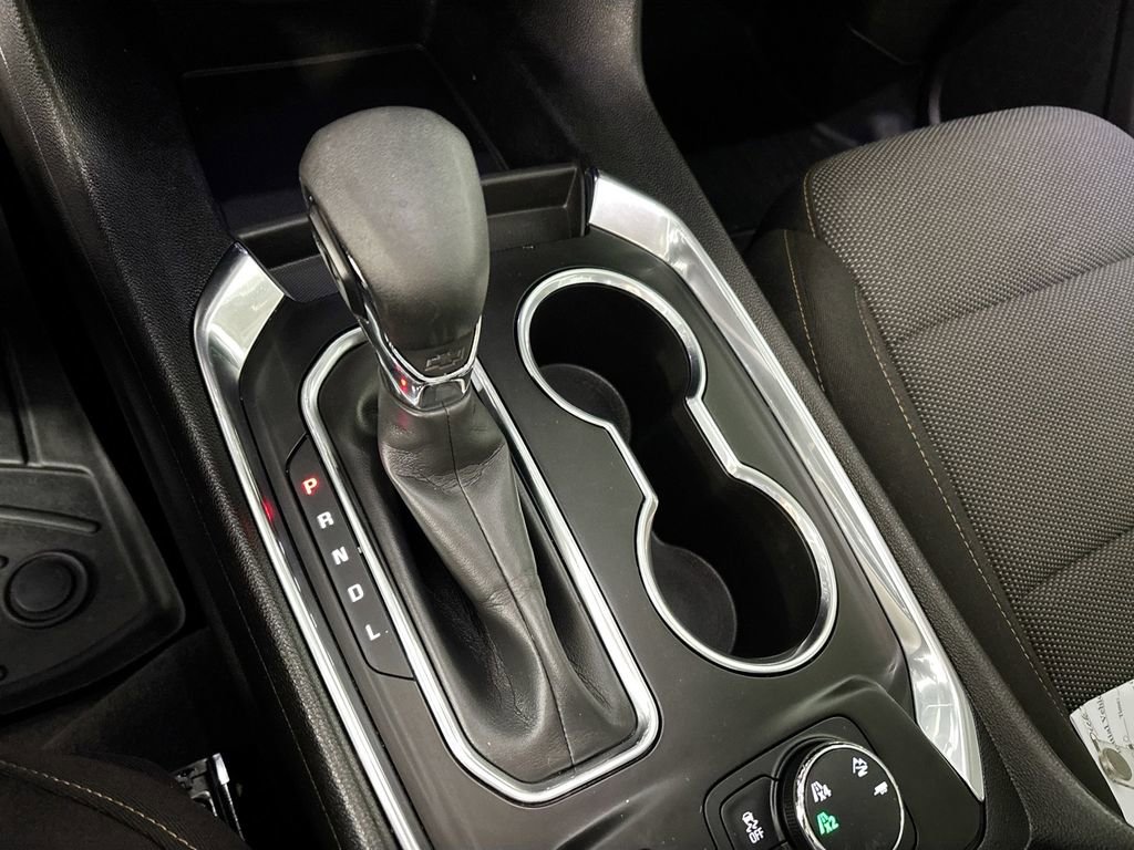 Used 2021 Chevrolet Traverse LT image 17