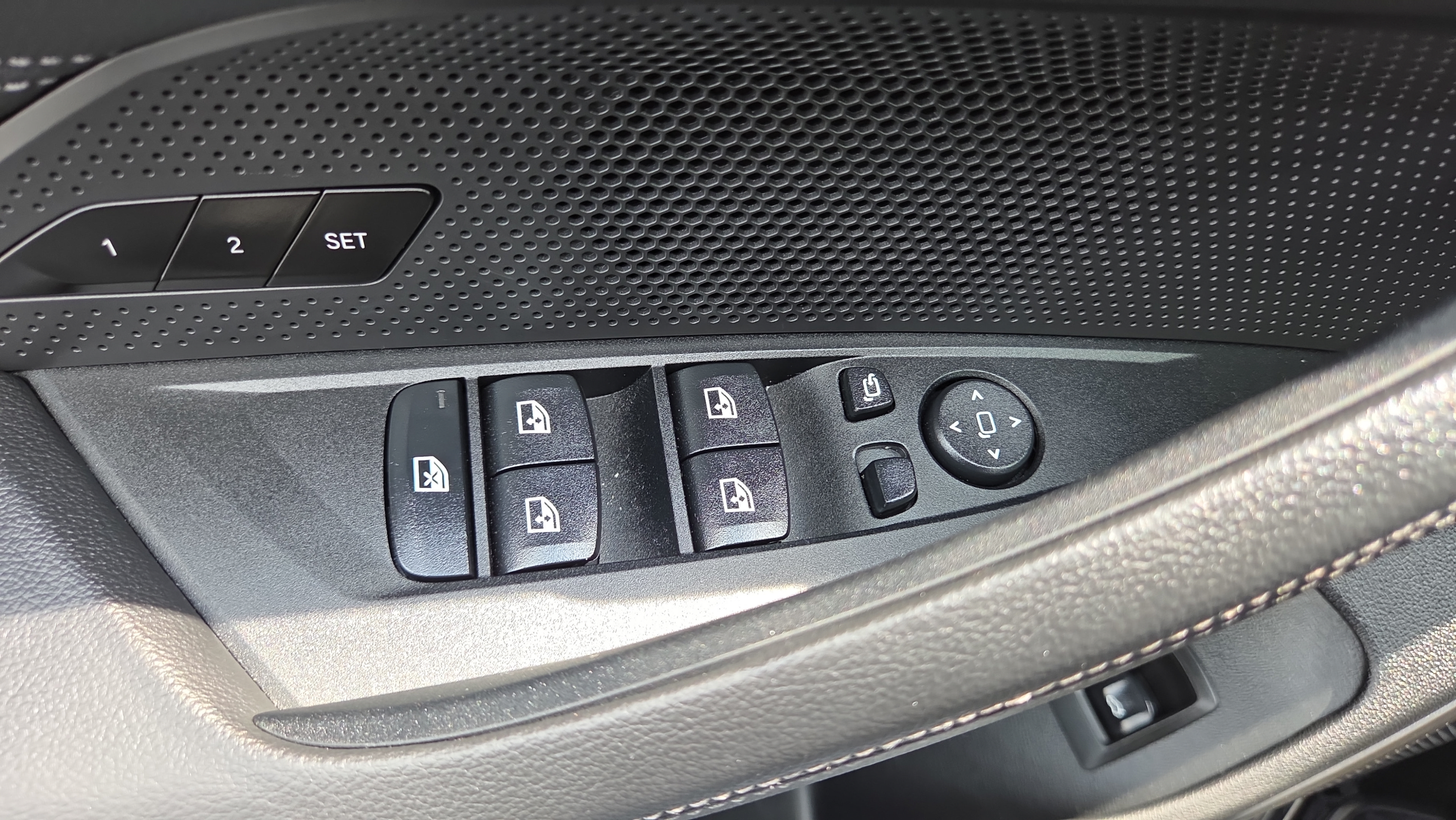 Used 2024 BMW i4 eDrive35 w/ Convenience Package RWD image 33