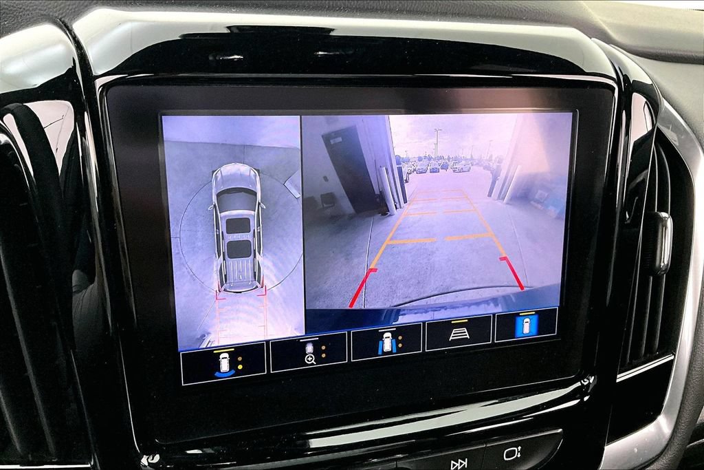 Used 2023 Chevrolet Traverse LT w/ LT Premium Package FWD image 28