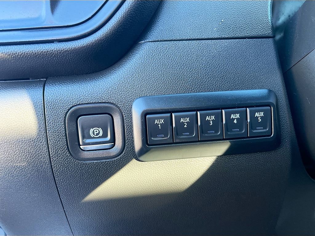 Used 2025 Chevrolet Silverado 2500 W/T w/ WT/CX Safety Package RWD image 10