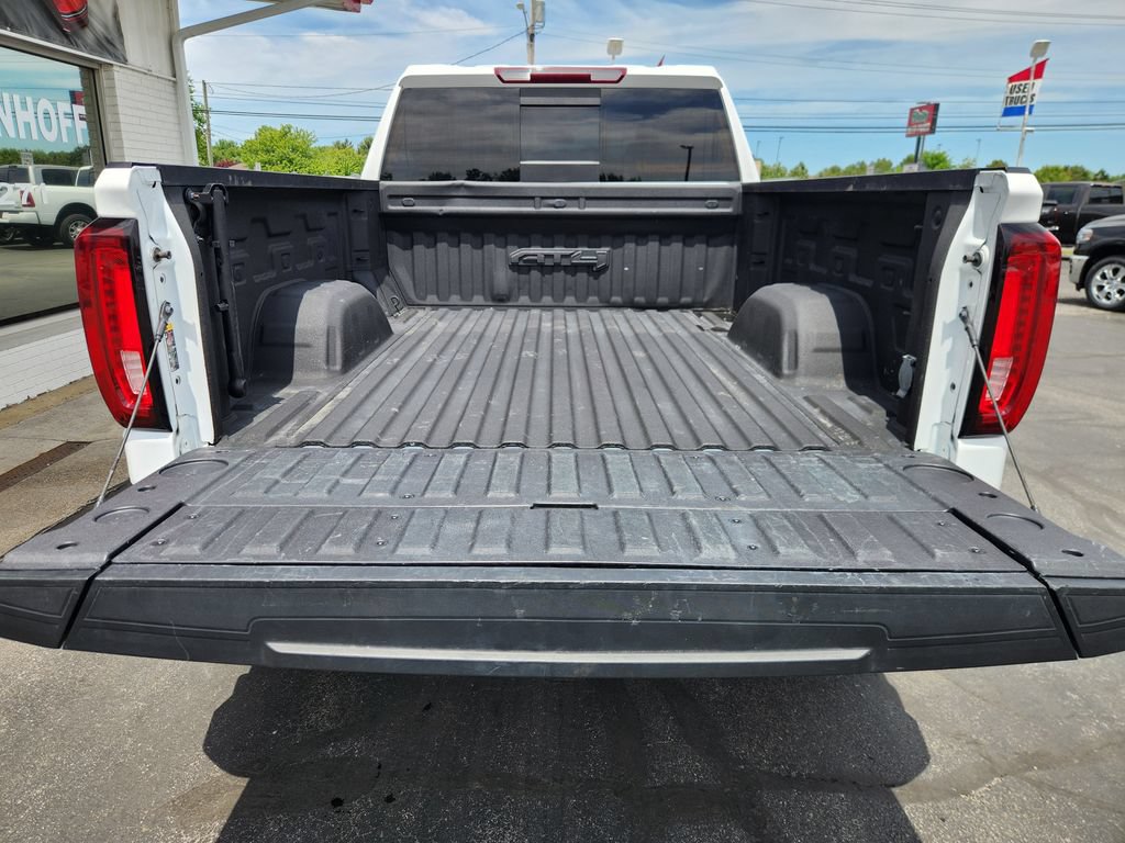 Used 2022 GMC Sierra 1500 AT4 w/ AT4 Preferred Package AWD/4WD image 5