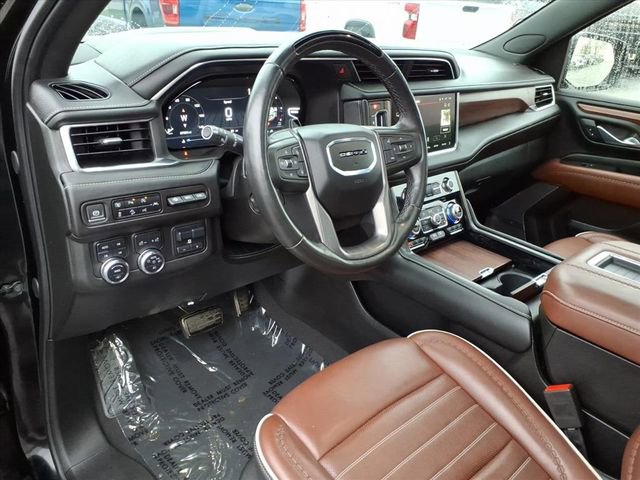 Used 2024 GMC Yukon XL Denali Ultimate image 3
