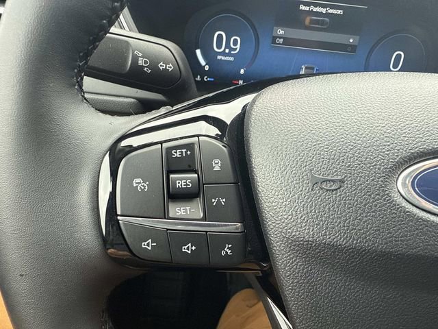 Used 2025 Ford Escape Platinum AWD/4WD image 31