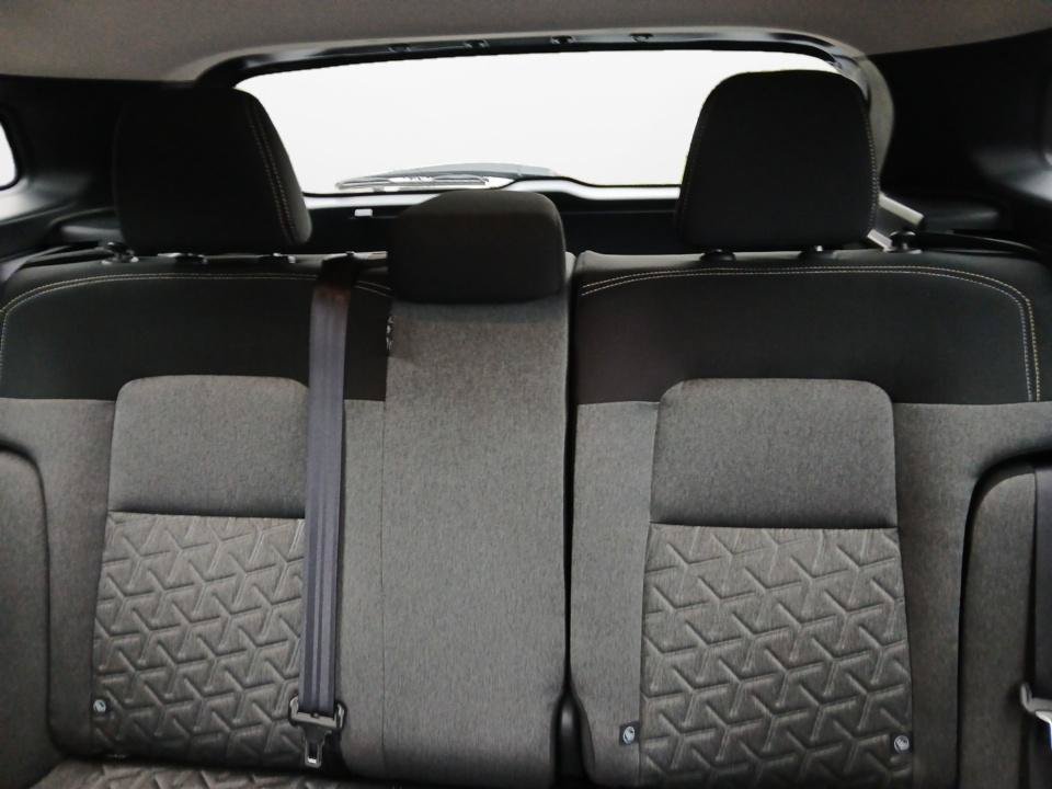 Certified 2026 Nissan Kicks SV w/ SV Premium Package FWD image 12