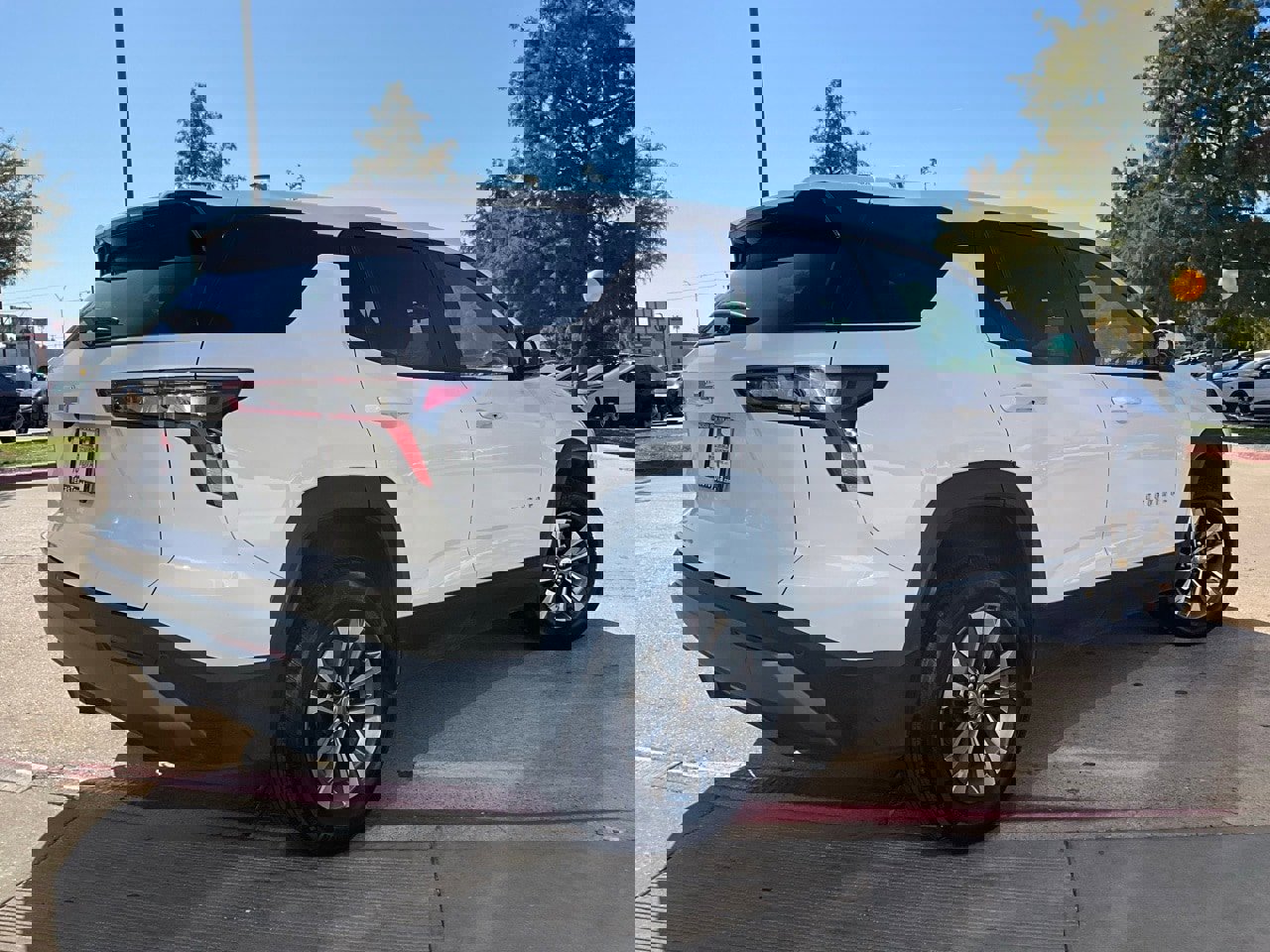 Used 2025 Chevrolet Equinox LT image 6