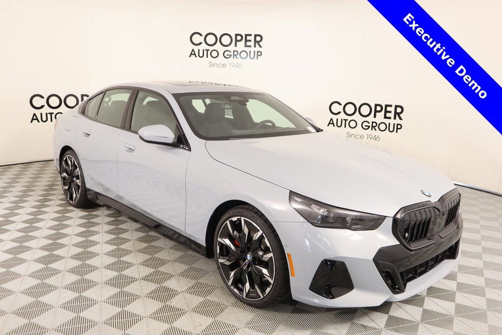 New 2025 BMW 530i w/ M Sport Package RWD image 1