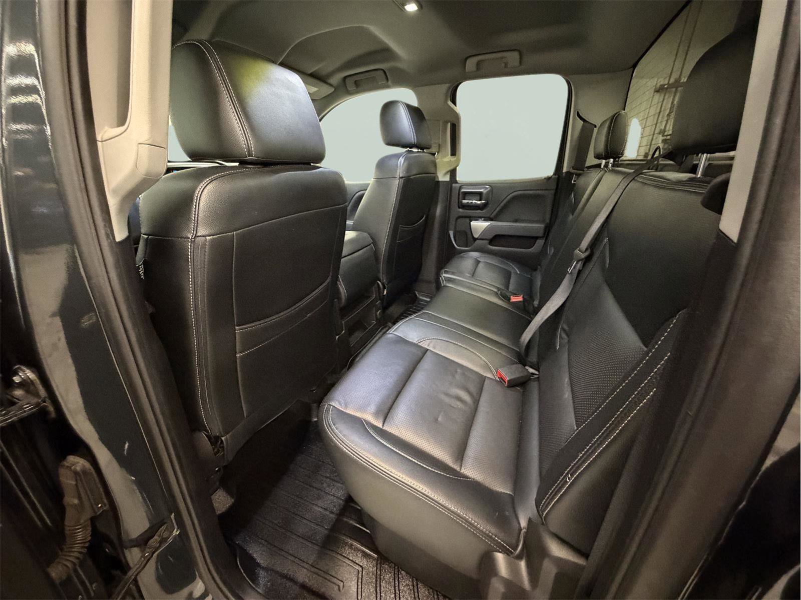 Certified 2018 Chevrolet Silverado 1500 LT w/ All Star Edition image 24