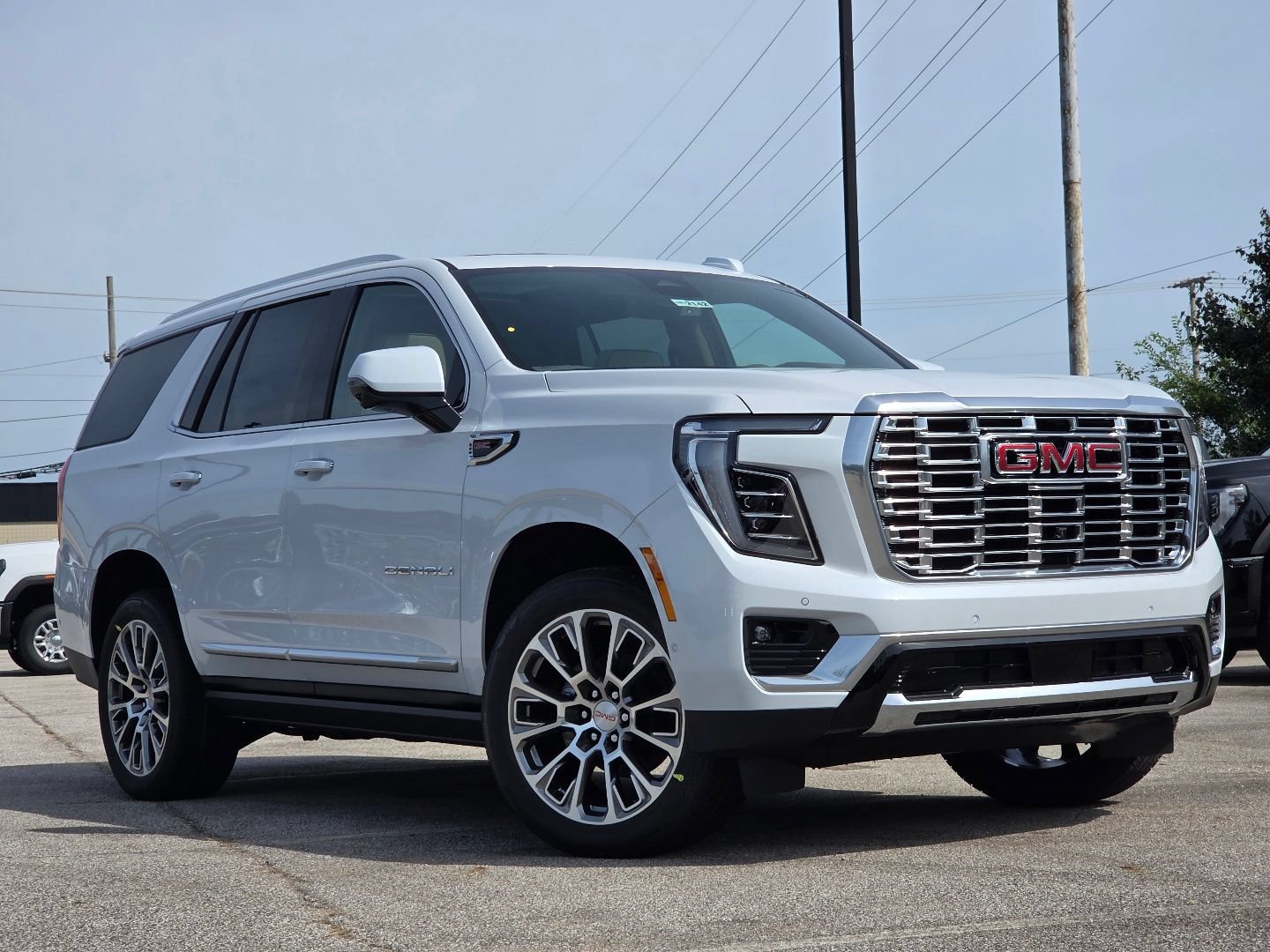 New 2026 GMC Yukon Denali w/ Sun & Power Step Package AWD/4WD image 2