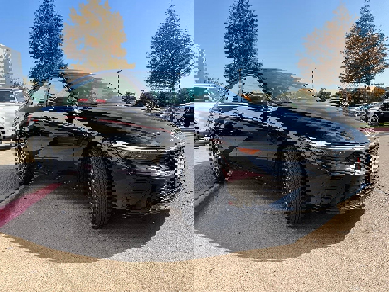 Used 2025 Hyundai Elantra SEL image 5