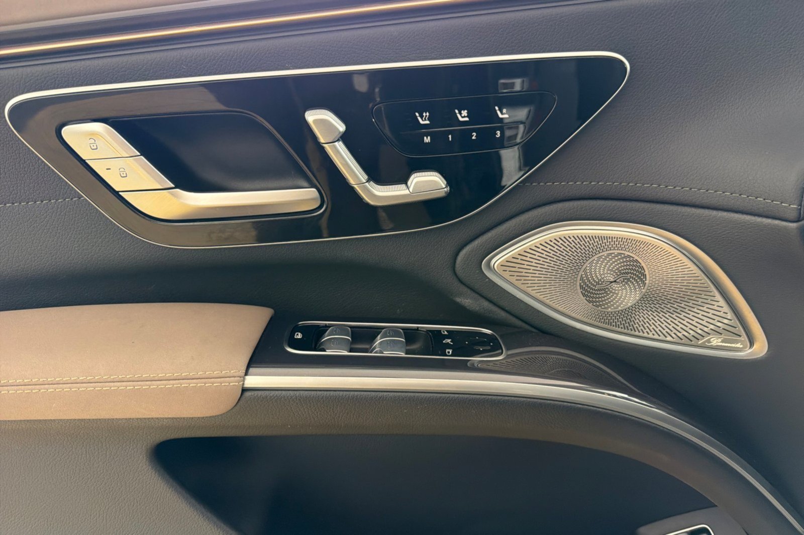 Used 2023 Mercedes-Benz EQS 450+ Sedan image 10