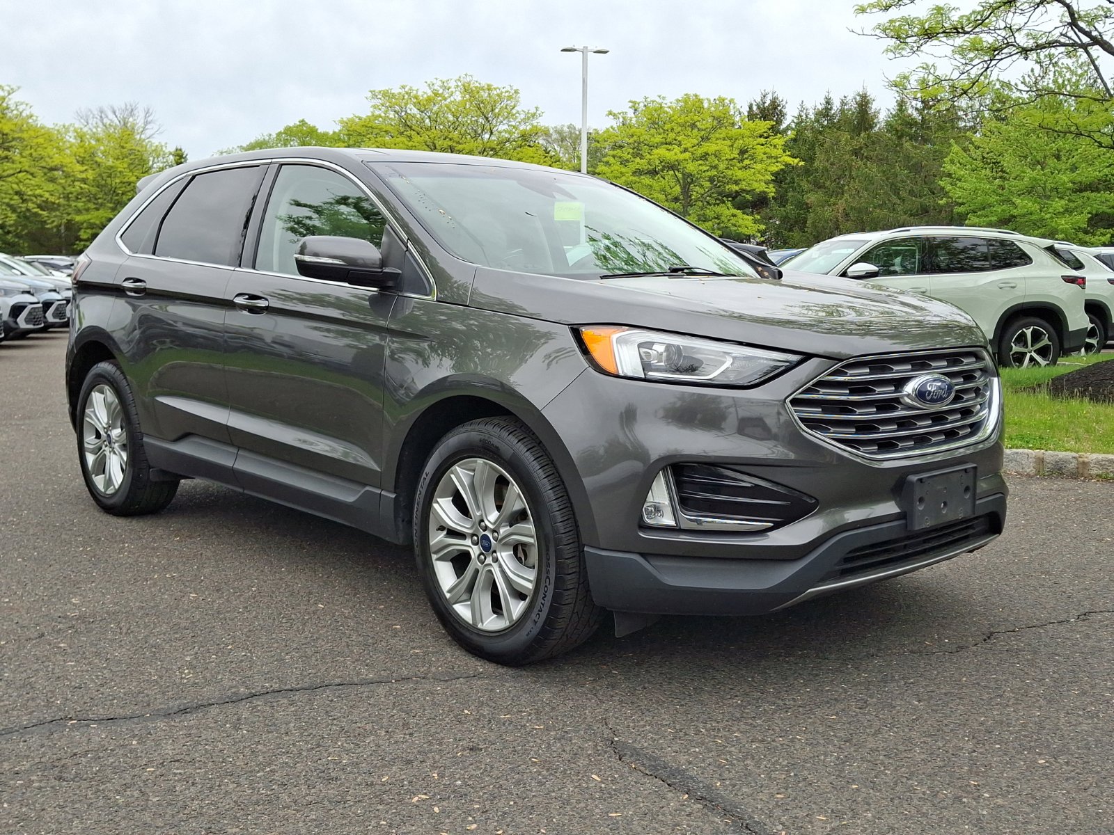 Used 2019 Ford Edge Titanium w/ Cold Weather Package AWD/4WD image 1