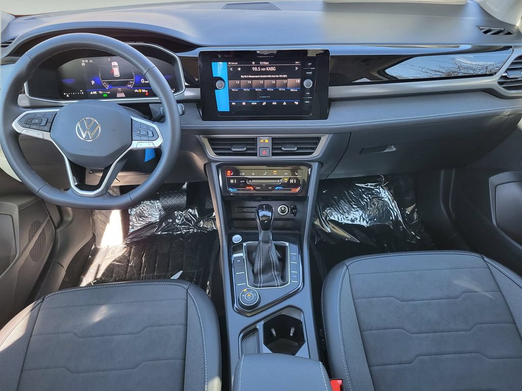 New 2026 Volkswagen Taos SE AWD/4WD image 17
