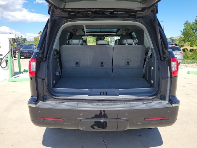 Used 2020 Lincoln Navigator Reserve w/ Equipment Group 208A Reserve AWD/4WD image 13