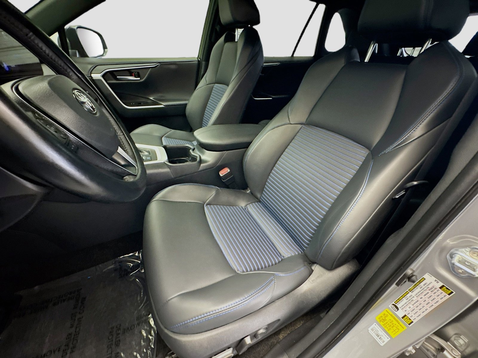 Used 2024 Toyota RAV4 XSE image 15