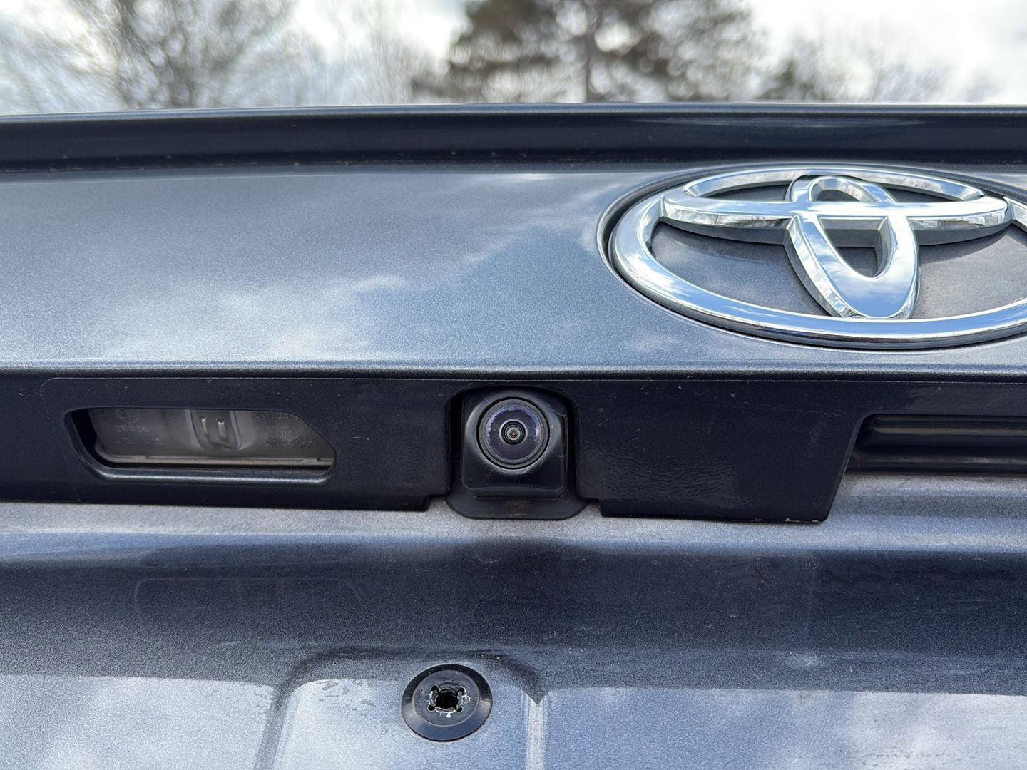 Used 2025 Toyota RAV4 XLE AWD/4WD image 8