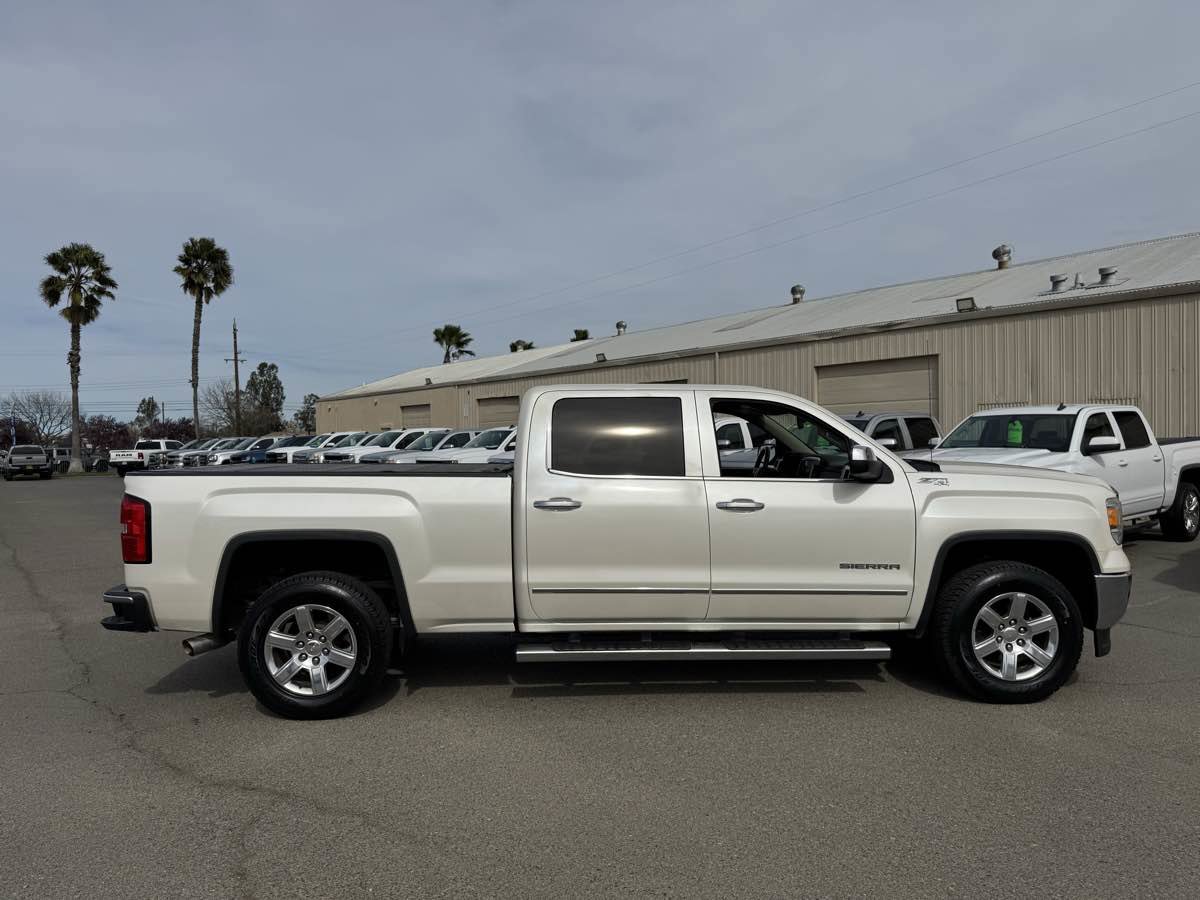 Used 2015 GMC Sierra 1500 SLT w/ Suspension Package, Off-Road image 12
