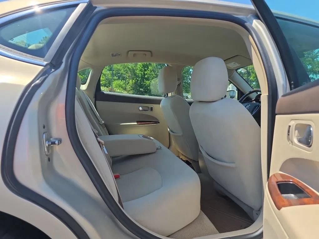 Used 2009 Buick LaCrosse CX FWD image 31