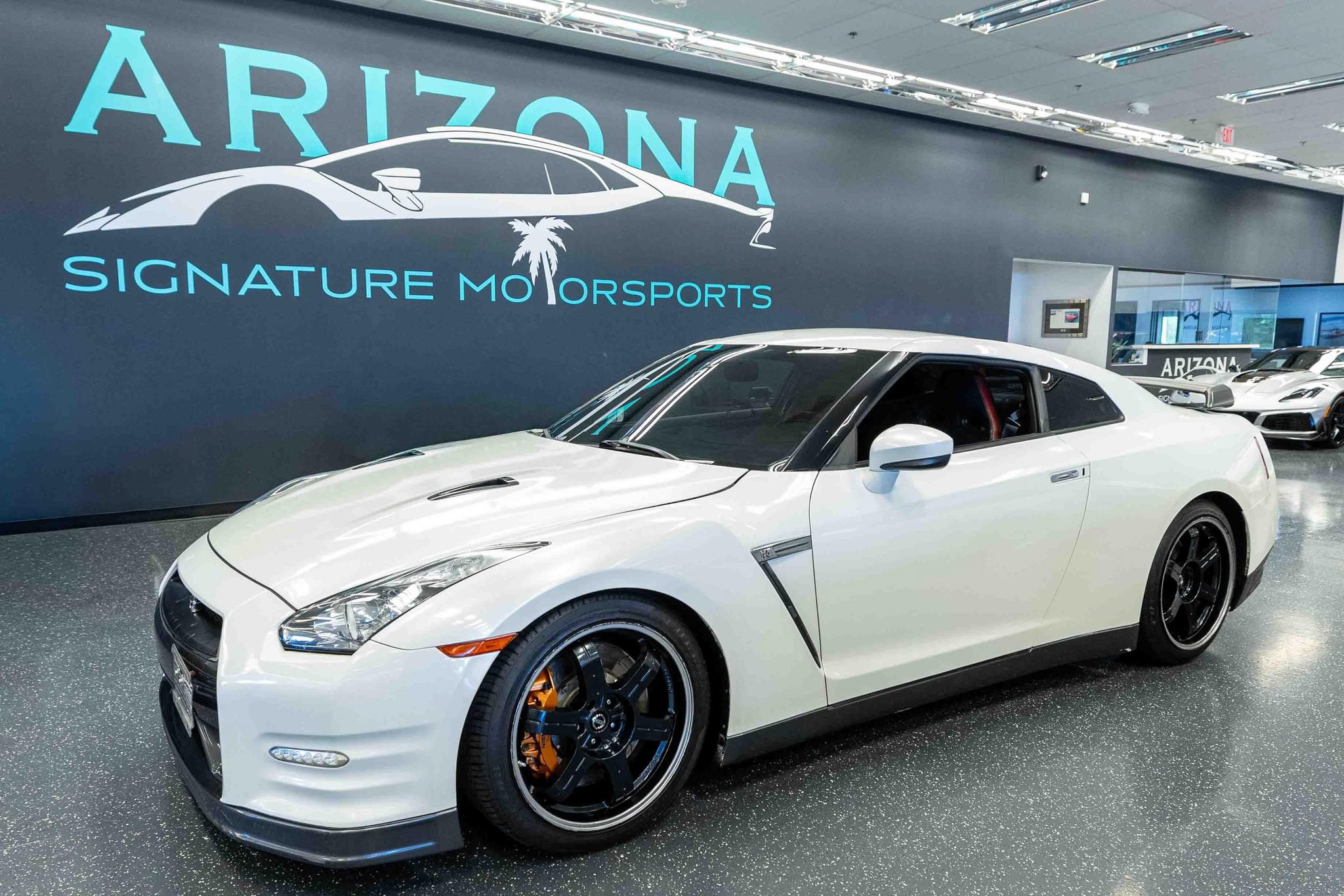 Used 2014 Nissan GT-R Black Edition AWD/4WD image 1