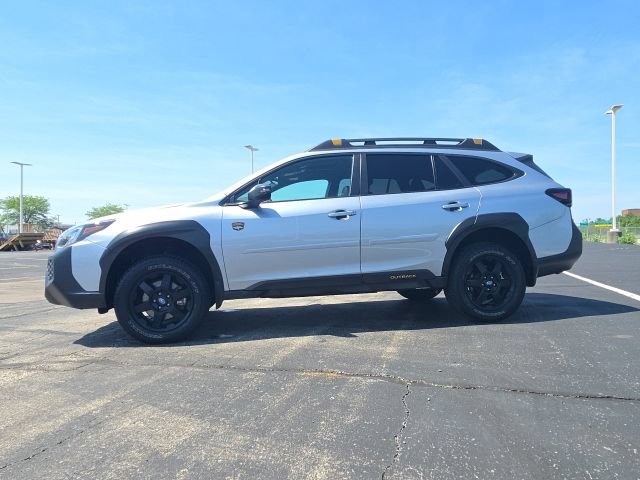 Certified 2025 Subaru Outback Wilderness AWD/4WD image 8