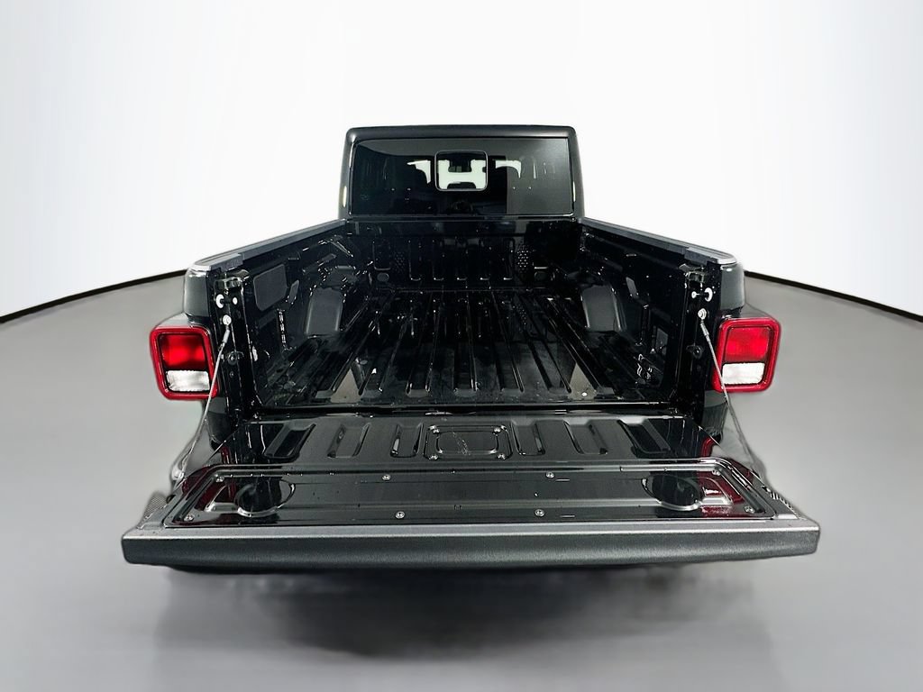 New 2025 Jeep Gladiator Sport AWD/4WD image 14