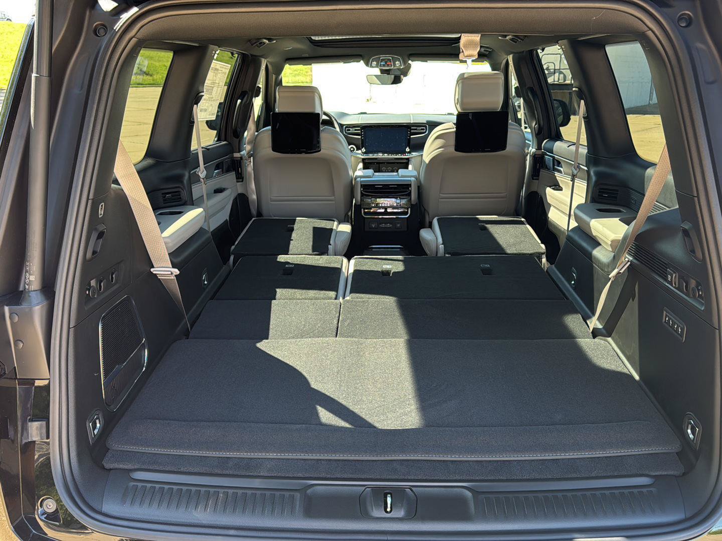 New 2026 Jeep Grand Wagoneer Limited AWD/4WD image 27