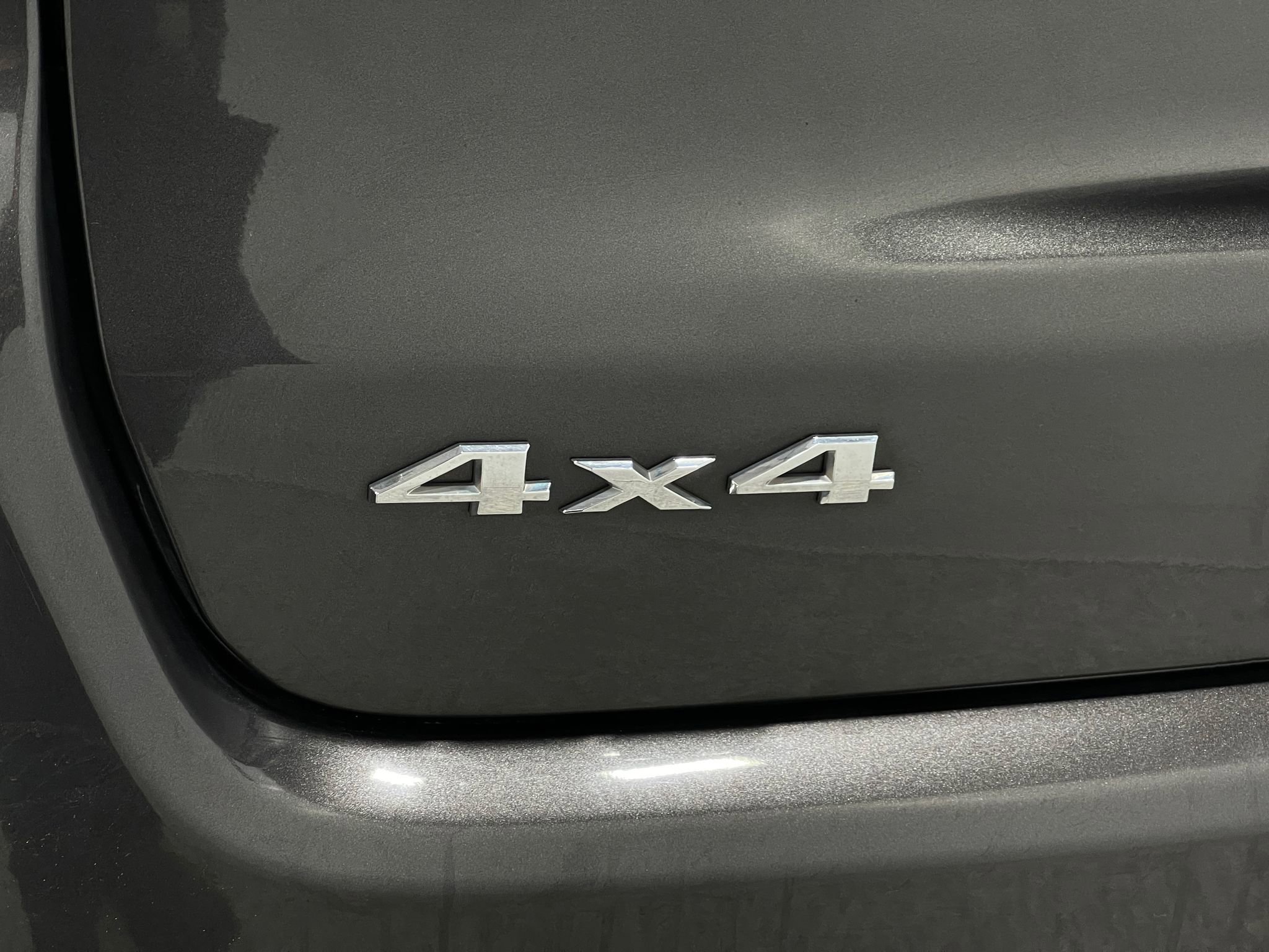 Used 2018 Jeep Compass Limited image 38