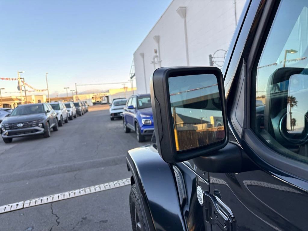 Used 2021 Jeep Gladiator Overland image 93