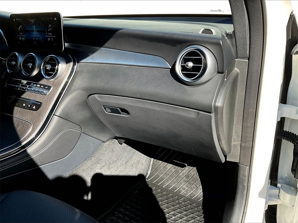 Used 2021 Mercedes-Benz GLC 300 GLC 300 image 19