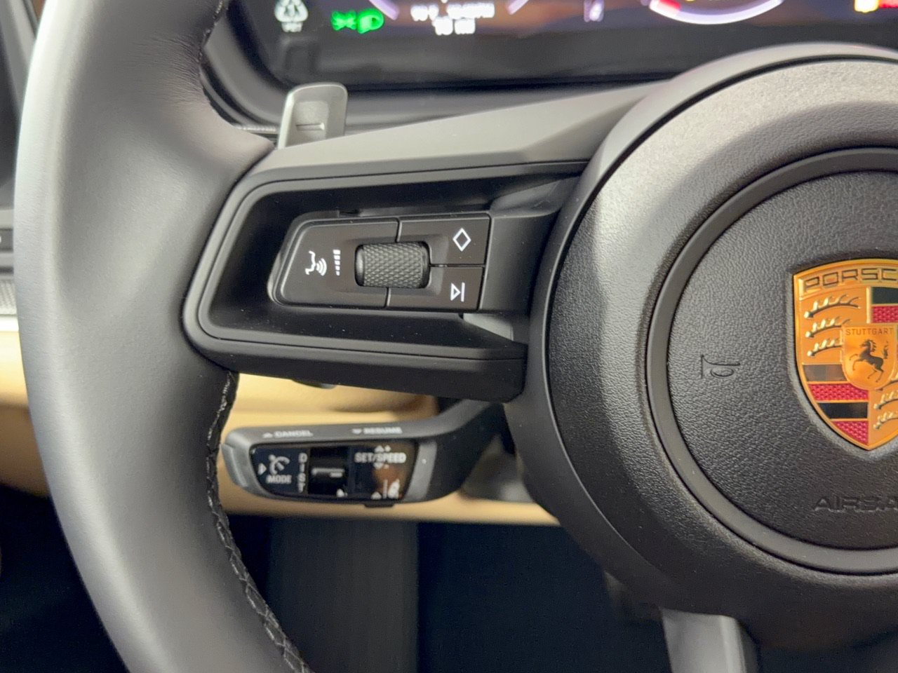 New 2026 Porsche Cayenne S AWD/4WD image 18