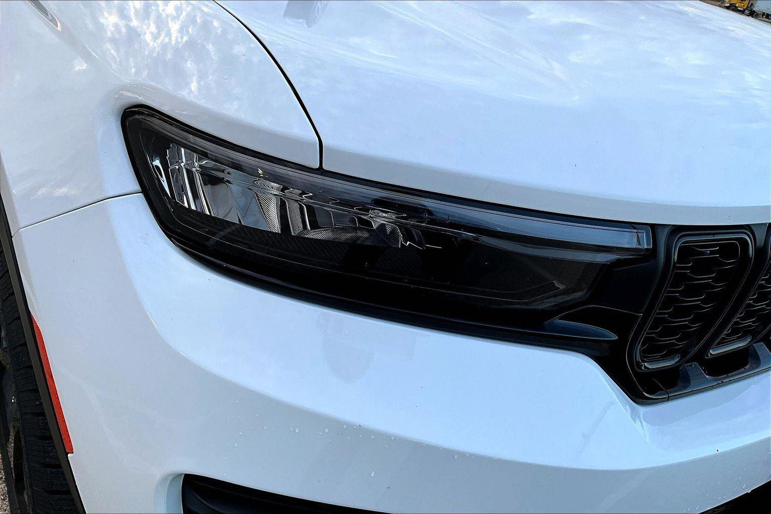 Used 2023 Jeep Grand Cherokee Altitude image 30