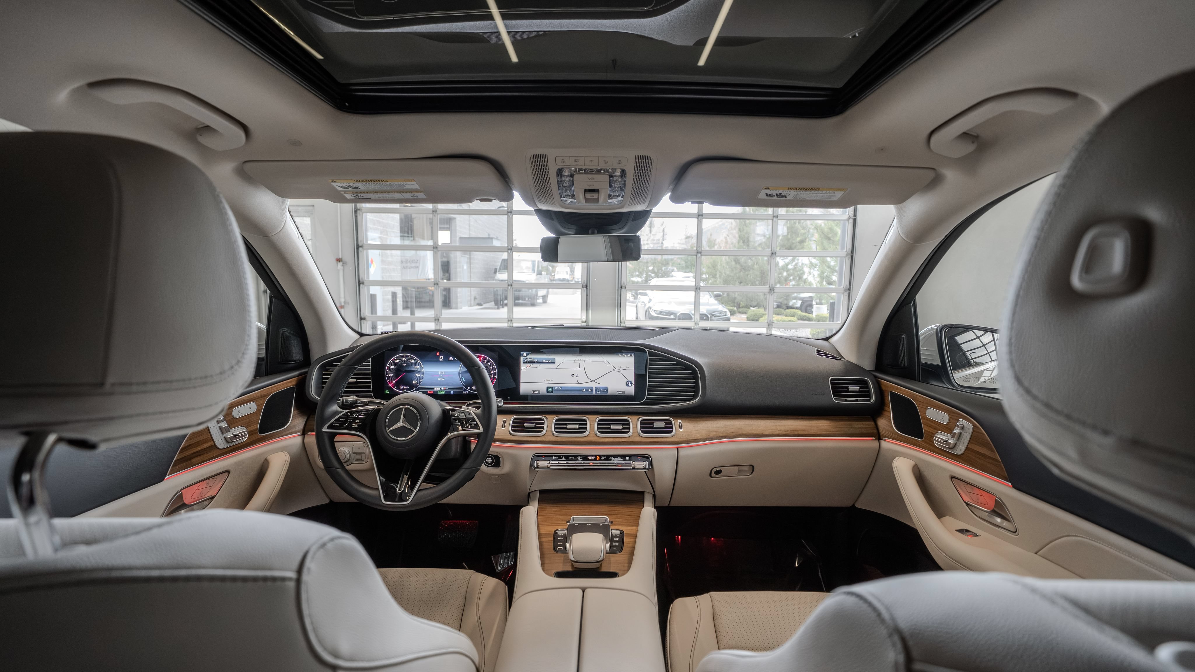 Certified 2025 Mercedes-Benz GLE 450e 4MATIC w/ Driver Assistance Package image 26