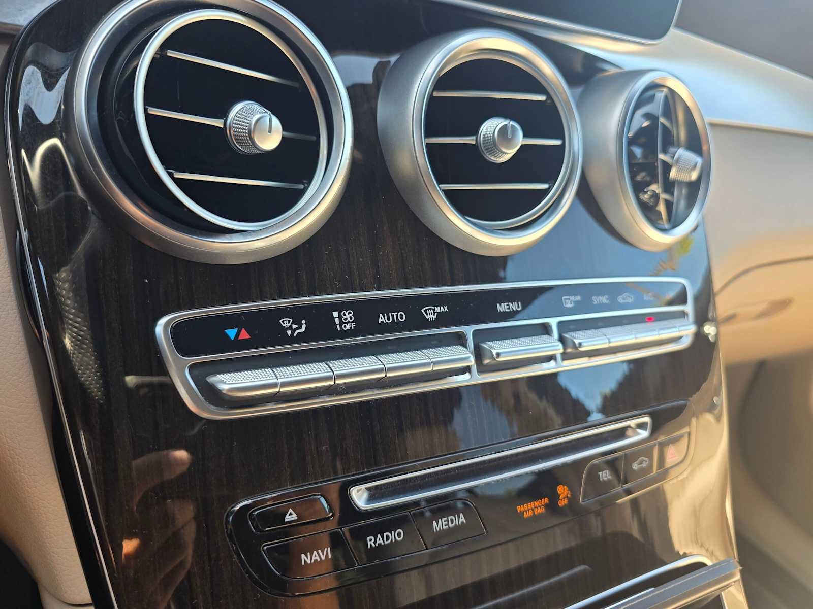 Used 2018 Mercedes-Benz GLC 300 image 30