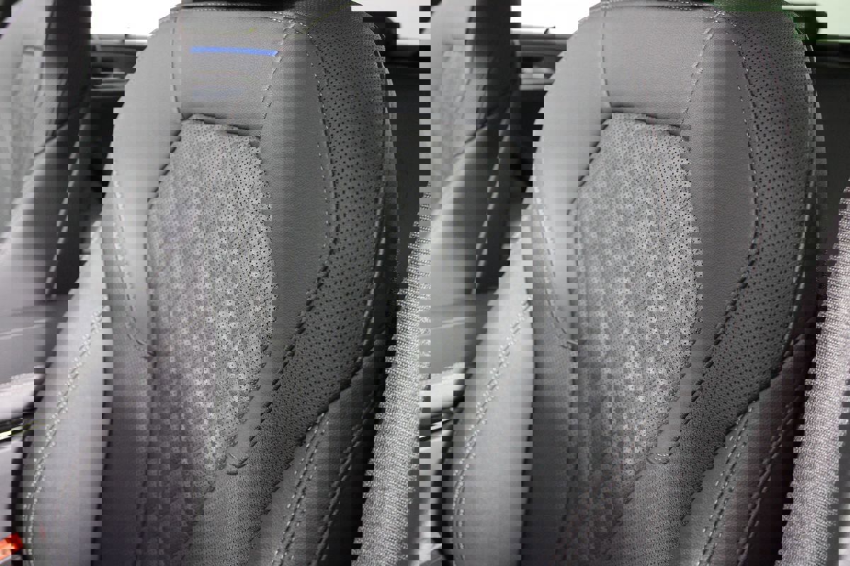 Used 2023 BMW 530e 530e w/ M Sport Package image 30