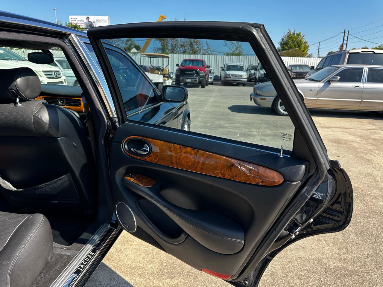 Used 2003 Jaguar XJ8 RWD image 33