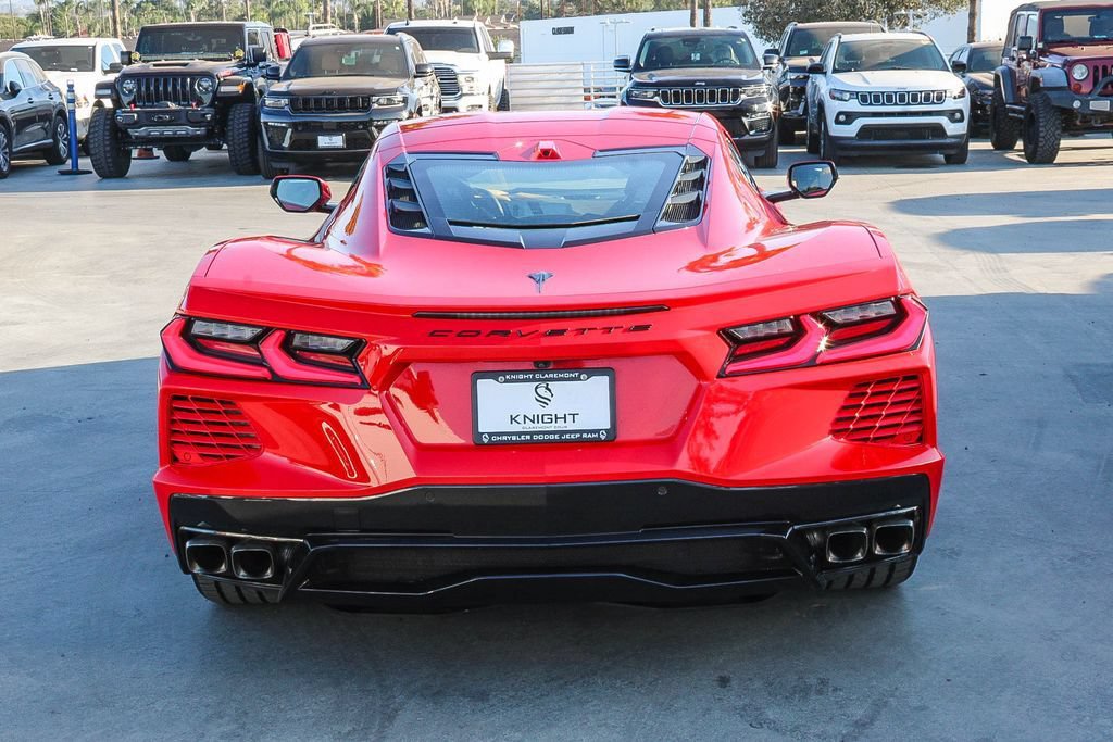Used 2024 Chevrolet Corvette Stingray Premium Cpe w/ 3LT RWD image 8