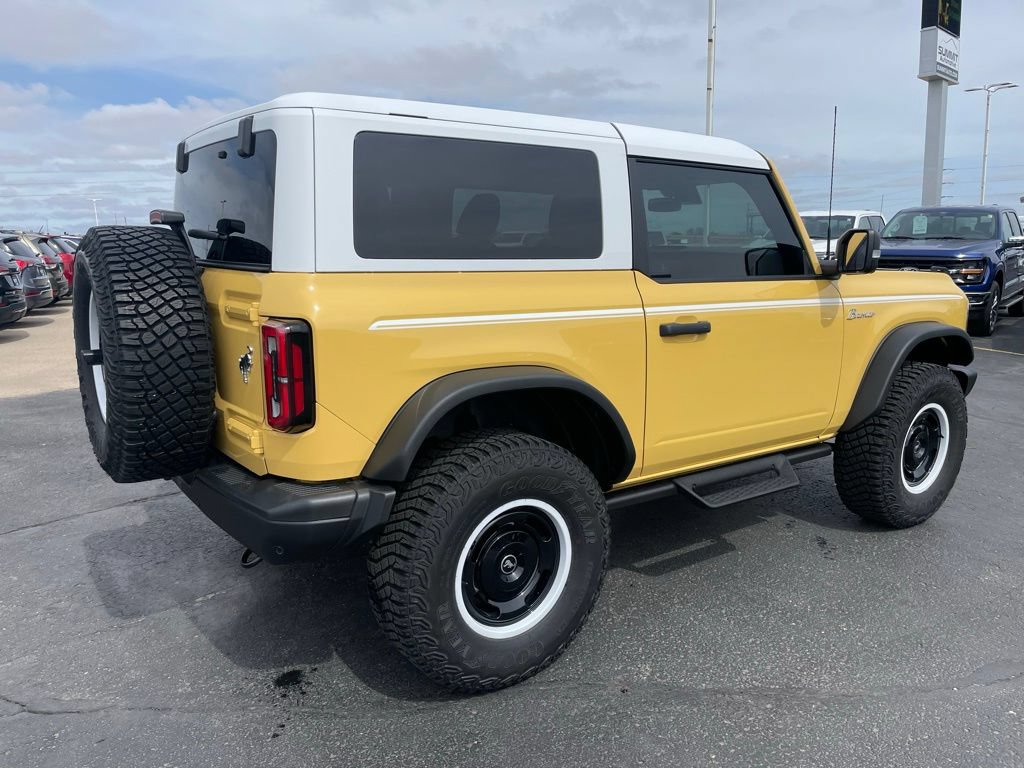 Used 2024 Ford Bronco Heritage Edition AWD/4WD image 4
