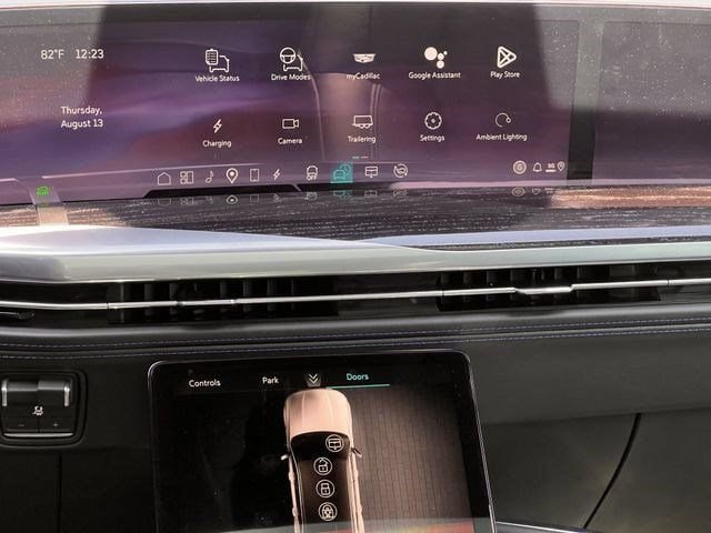 New 2026 Cadillac Escalade IQL Luxury AWD/4WD image 15