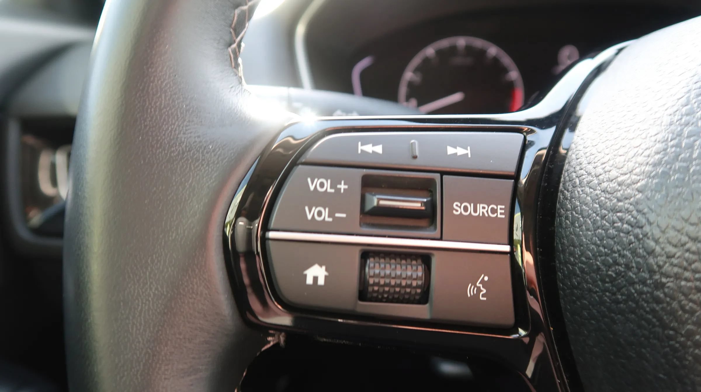 Used 2024 Honda Civic EX-L image 35