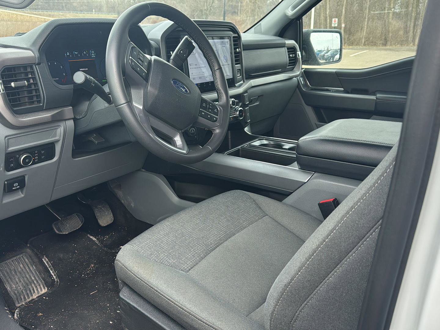 Used 2025 Ford F150 XLT w/ Equipment Group 301A Standard image 12