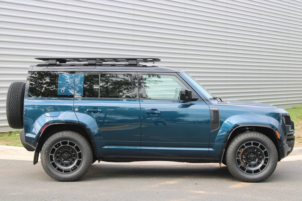 New 2026 Land Rover Defender 110 OCTA AWD/4WD image 3