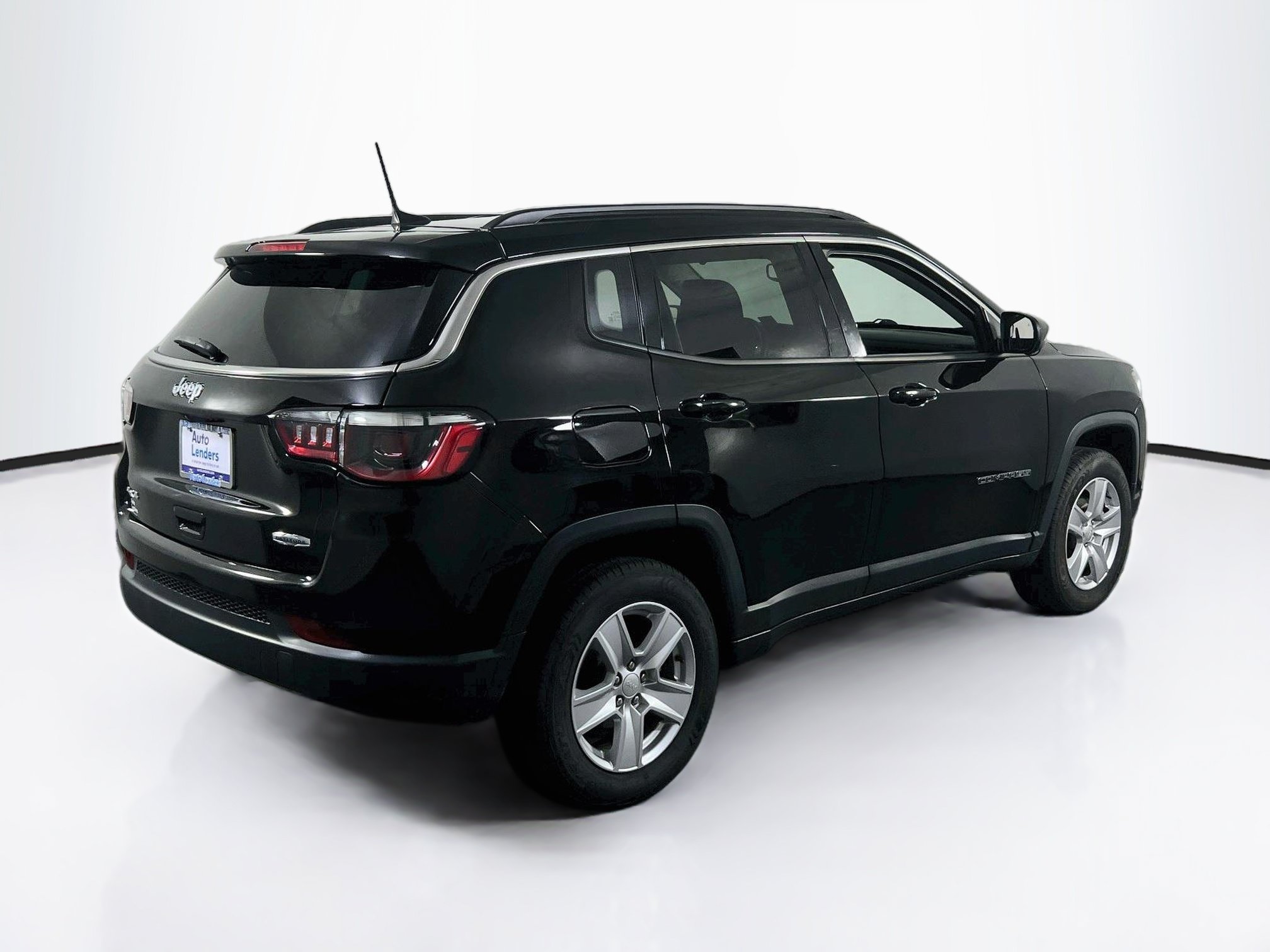 Used 2022 Jeep Compass Latitude w/ Convenience Group AWD/4WD image 5