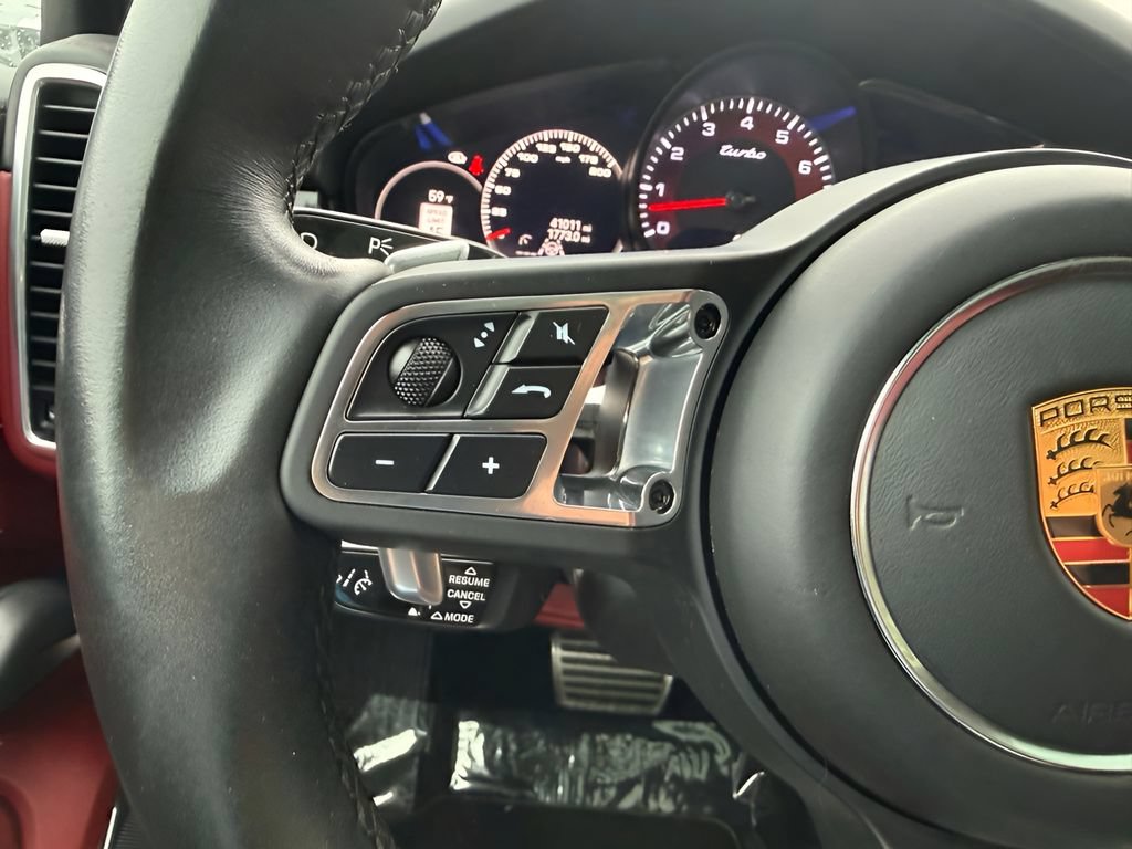 Used 2022 Porsche Cayenne Turbo AWD/4WD image 27