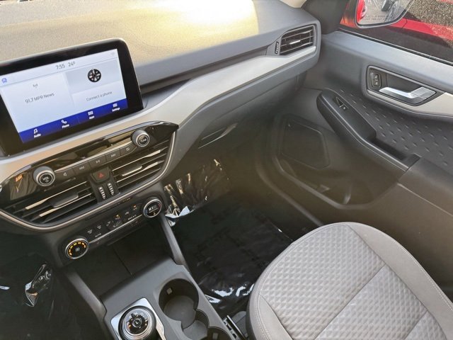 Used 2020 Ford Escape SE image 24