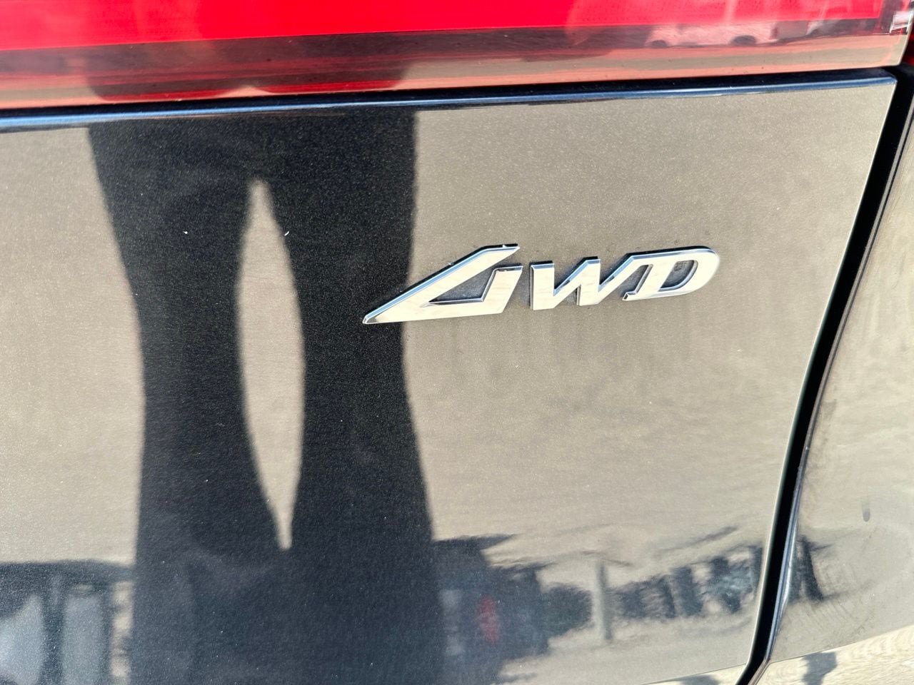 Used 2022 Genesis GV70 2.5T w/ Select Package AWD/4WD image 5