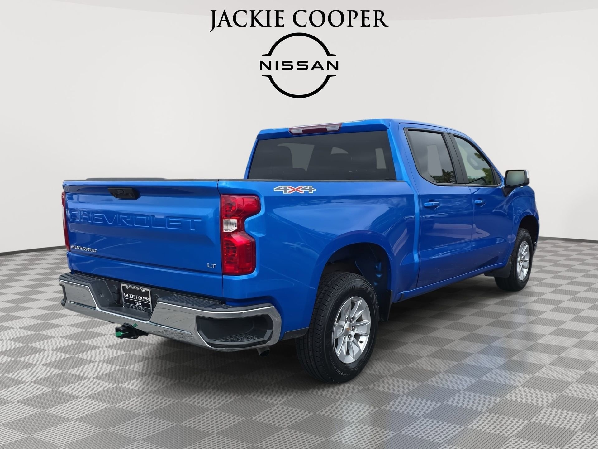 Used 2025 Chevrolet Silverado 1500 LT image 5