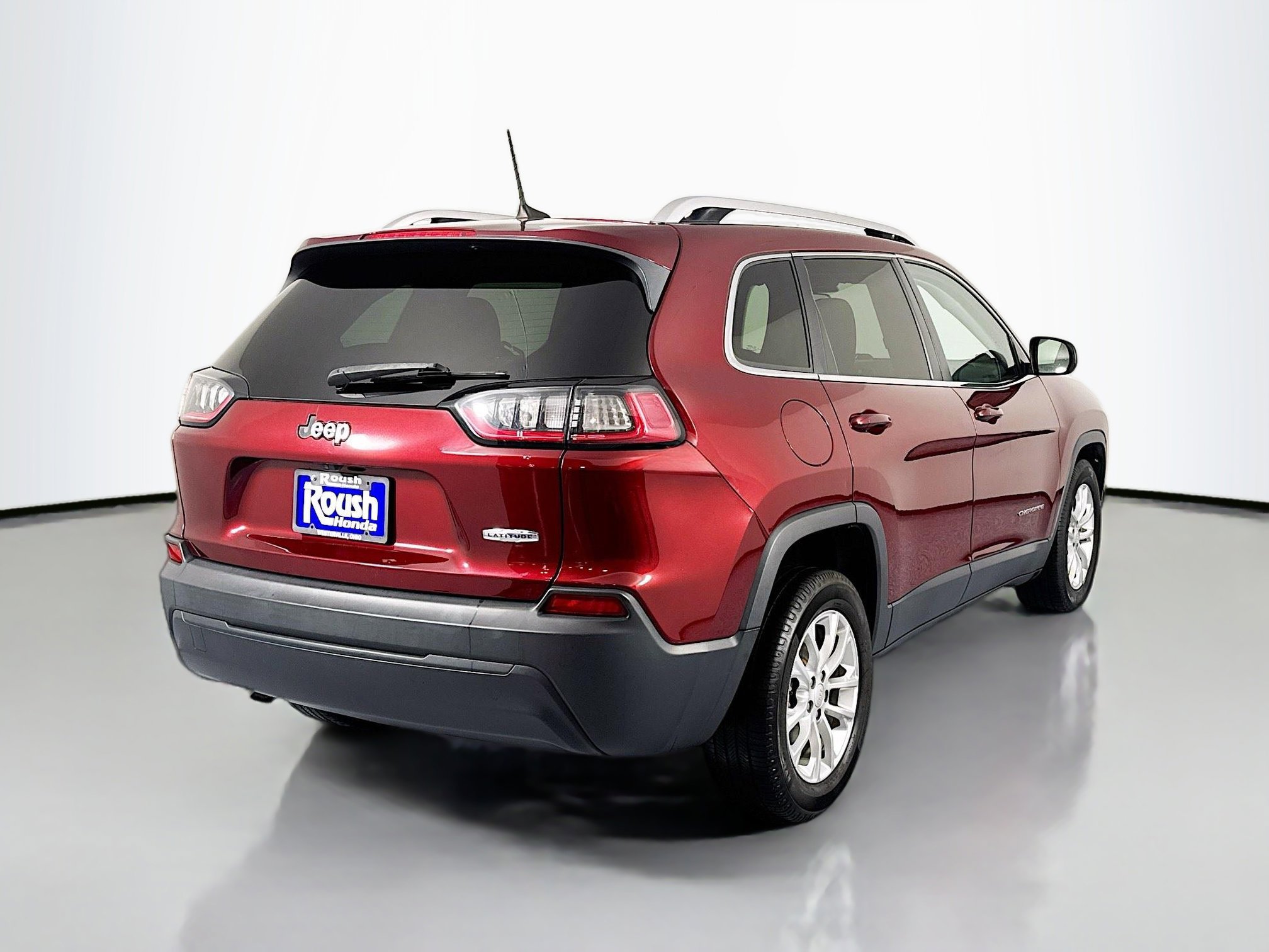 Used 2019 Jeep Cherokee Latitude w/ Cold Weather Group image 5