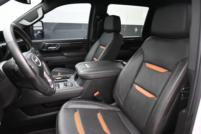 Used 2025 GMC Sierra 2500 AT4 AWD/4WD image 7