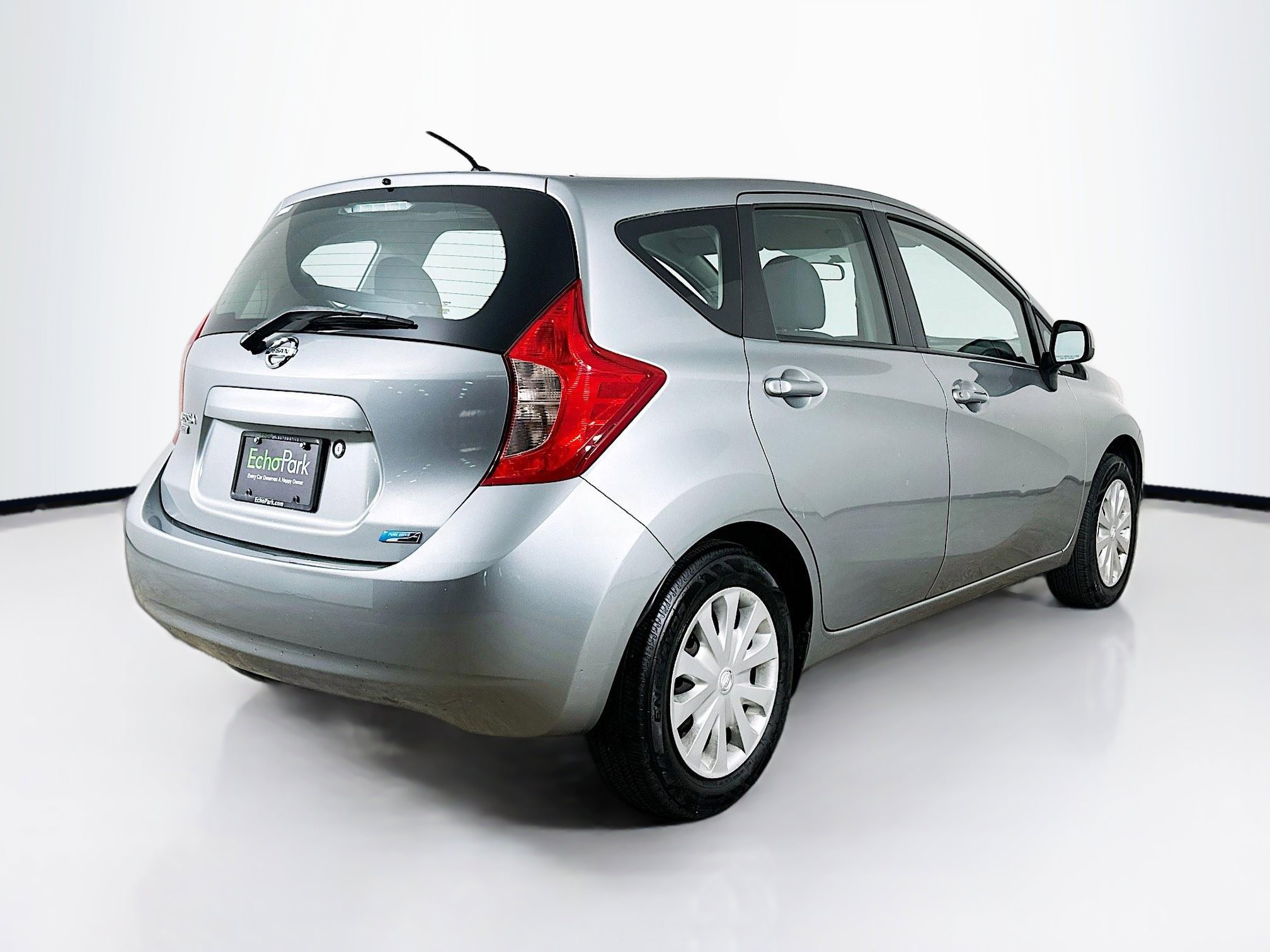 Used 2014 Nissan Versa Note S image 9